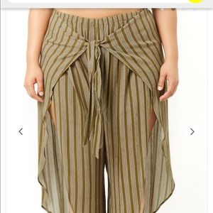 Looking for this pants!!!!